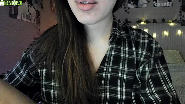 Snapshot of Anisawithlove chatting on 10, 11, 2025 Anisawithlove online show from 10, 11, 2025