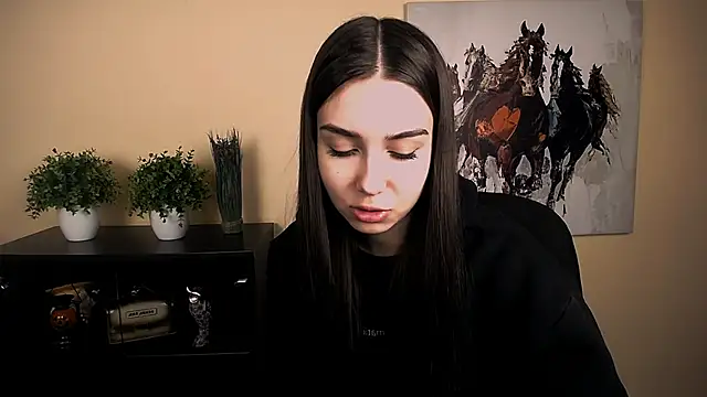 Lili magic online show from 8, 11, 2025