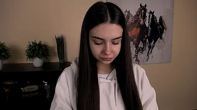 Lili magic online show from 5, 12, 2025