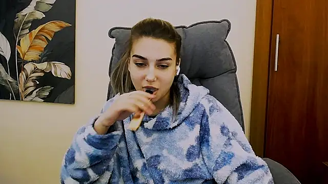 Lili magic online show from 22, 2, 2025