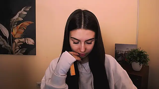 Lili magic online show from 25, 9, 2025