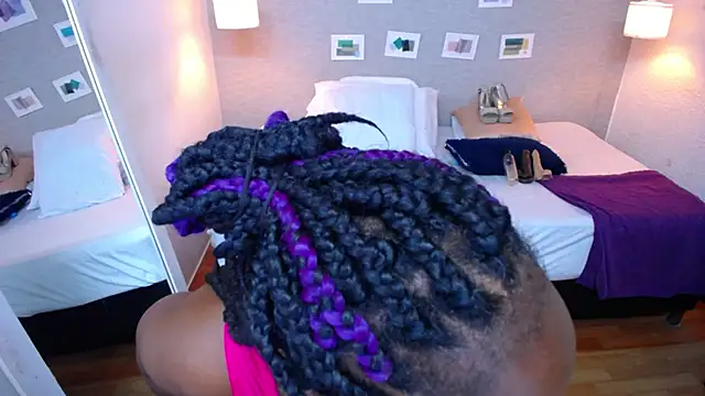 kiara evanss online show from 28, 2, 2025