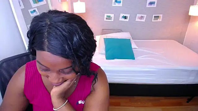 kiara evanss online show from 20, 3, 2025