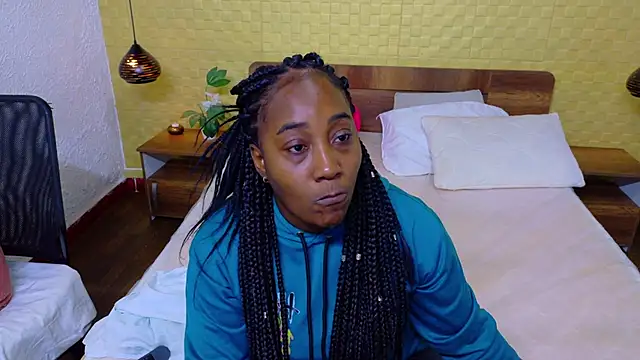 kiara evanss online show from 28, 11, 2025