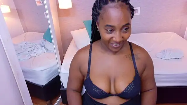 kiara evanss online show from 27, 9, 2025