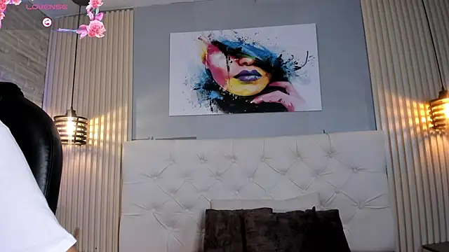 emma  smith1 online show from 15, 9, 2025