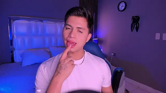 Niicky1  online show from 9, 9, 2025