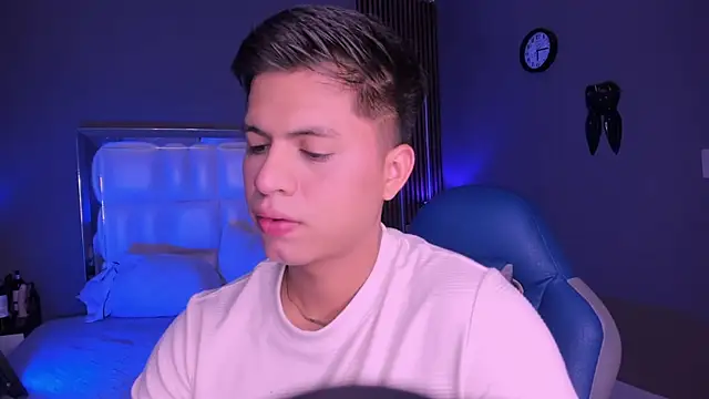 Niicky1  online show from 8, 9, 2025