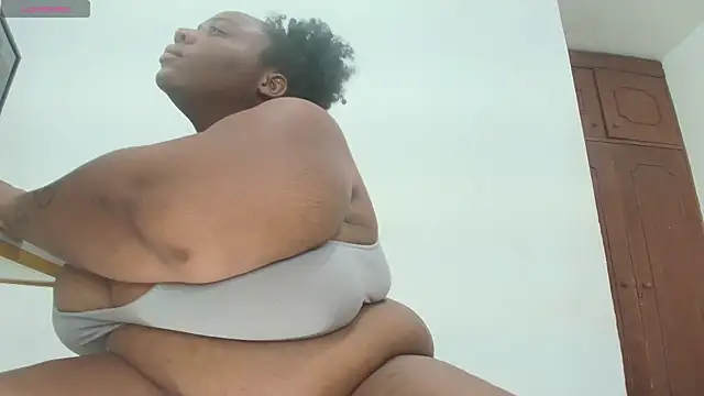 Breisy bigboobs online show from 8, 1, 2026