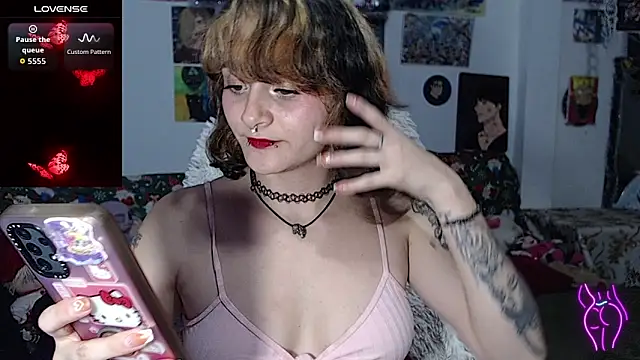 kitty22  online show from 23, 12, 2025