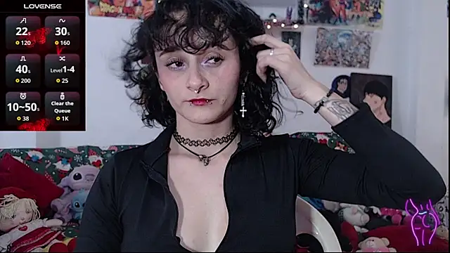 kitty22  online show from 15, 12, 2025