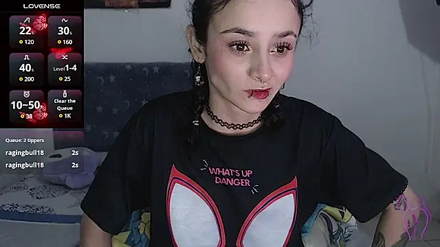 Snapshot of kitty22_ chatting on 7, 3, 2025 kitty22 online show from 7, 3, 2025