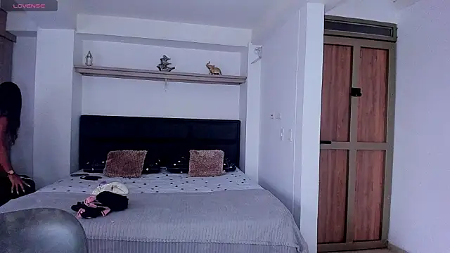 Snapshot of AbrilStivenson_ chatting on 18, 9, 2025 AbrilStivenson online show from 18, 9, 2025