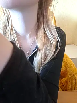 Elza kom online show from 18, 9, 2025