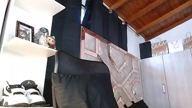 Snapshot of CONNY_BENSS chatting on 9, 10, 2025 CONNY BENSS online show from 9, 10, 2025