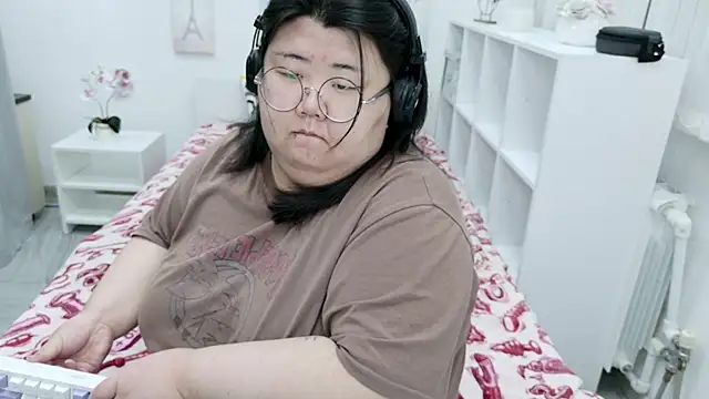 Snapshot of Nadine_asian chatting on 19, 2, 2026 Nadine asian online show from 19, 2, 2026