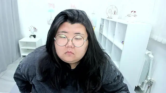 Nadine asian online show from 20, 5, 2026