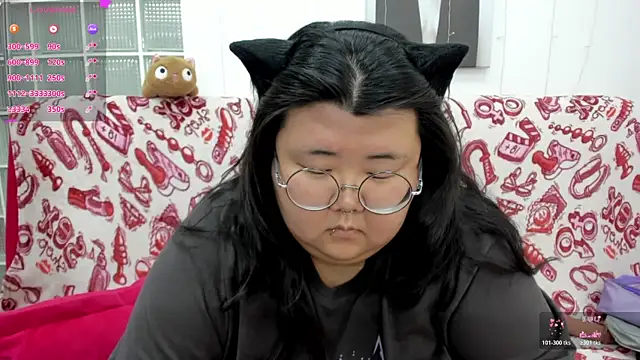 Snapshot of Nadine_asian chatting on 7, 7, 2026 Nadine asian online show from 7, 7, 2026