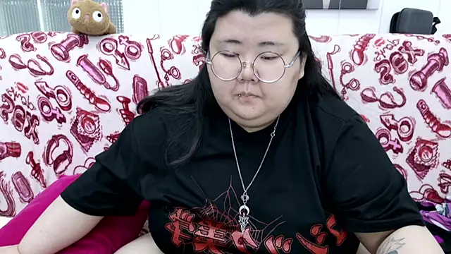 Nadine asian online show from 5, 4, 2026