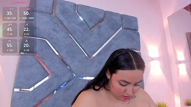 LucciaPorter online show from 24, 10, 2025