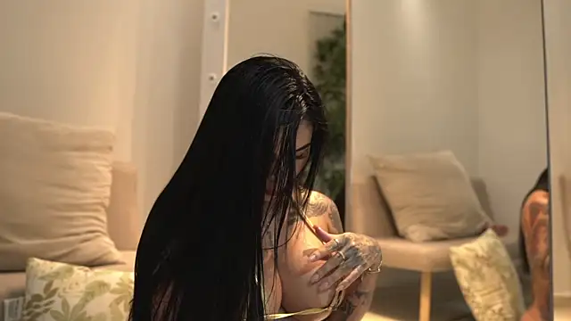 Sofhia cruz online show from 24, 6, 2026