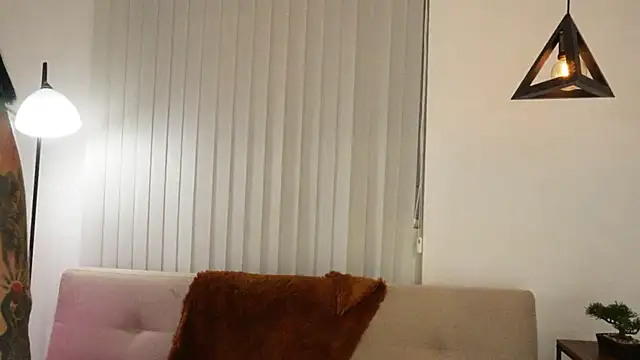 Sofhia cruz online show from 19, 11, 2025