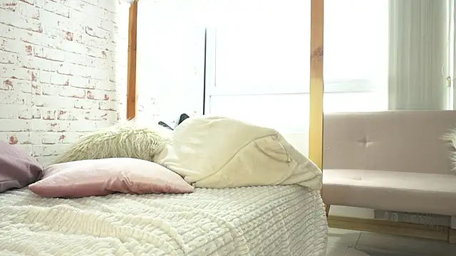 Sofhia cruz online show from 6, 4, 2026