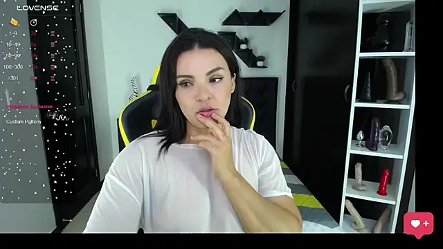 kendalladam online show from 27, 9, 2025