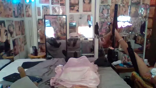 luvs2cumm69 online show from 7, 5, 2026