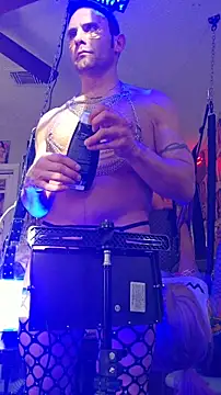 Snapshot of luvs2cumm69 chatting on 19, 12, 2025 luvs2cumm69 online show from 19, 12, 2025