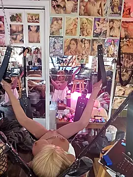 luvs2cumm69 online show from 9, 2, 2025