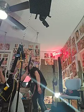 luvs2cumm69 online show from 1, 11, 2025