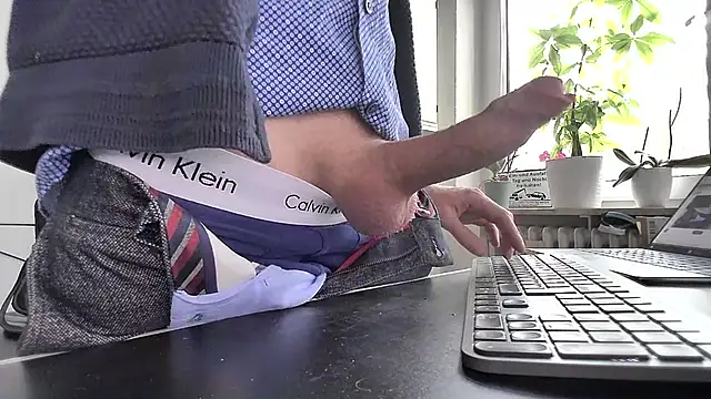 sperma tributes online show from 17, 3, 2025