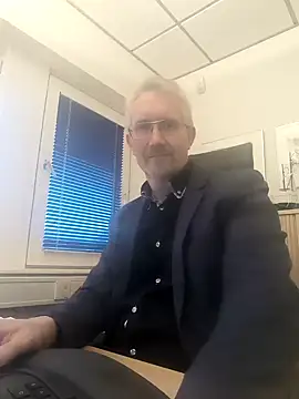 Snapshot of tom-swede chatting on 3, 12, 2024 tom-swede online show from 3, 12, 2024