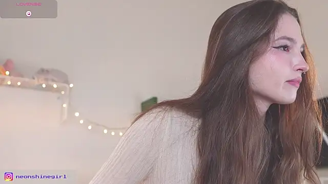 NeonShine online show from 19, 9, 2025