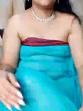 Traditional Housewife  online show from 1, 2, 2025