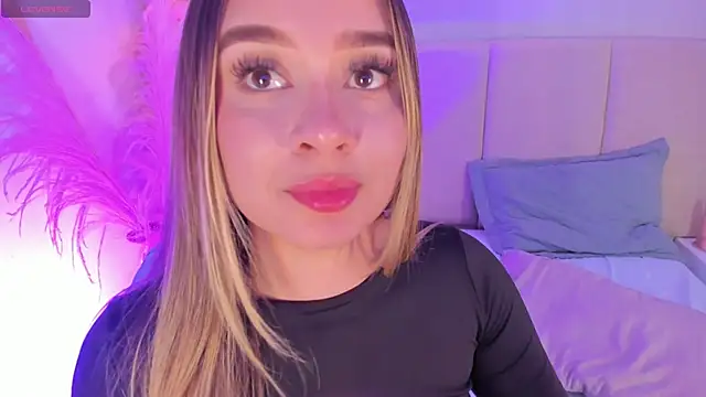 sofia pamela online show from 11, 3, 2025