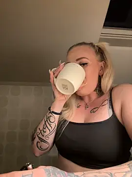 QueenOfFknBj online show from 22, 12, 2024