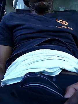 Ngamla123 online show from 4, 11, 2025