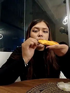 sara winehouse1 online show from 16, 10, 2025