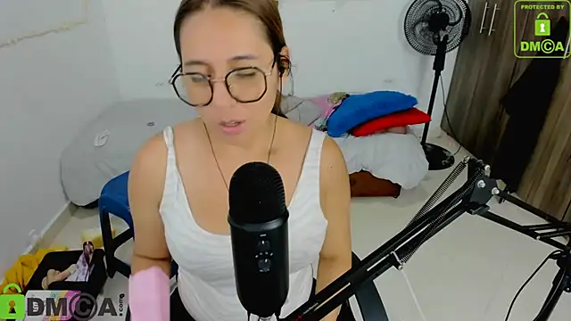 isa loves cum online show from 20, 11, 2025