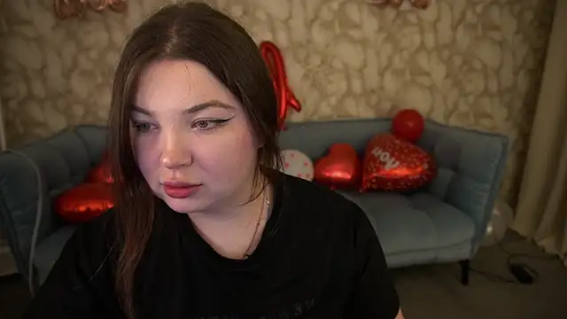 Snapshot of RosieMoons chatting on 7, 2, 2026 RosieMoons online show from 7, 2, 2026