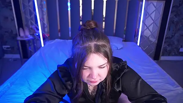 Snapshot of RosieMoons chatting on 25, 2, 2026 RosieMoons online show from 25, 2, 2026