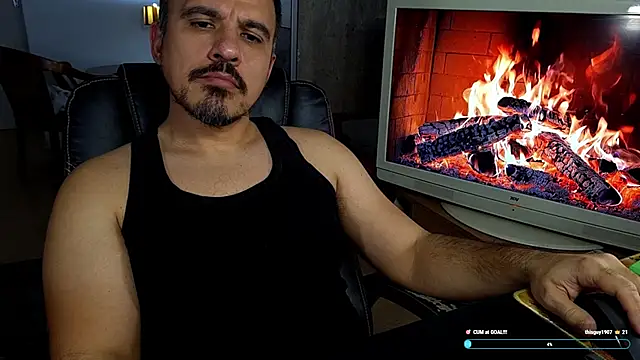 Snapshot of officeman7 chatting on 3, 2, 2026 officeman7 online show from 3, 2, 2026