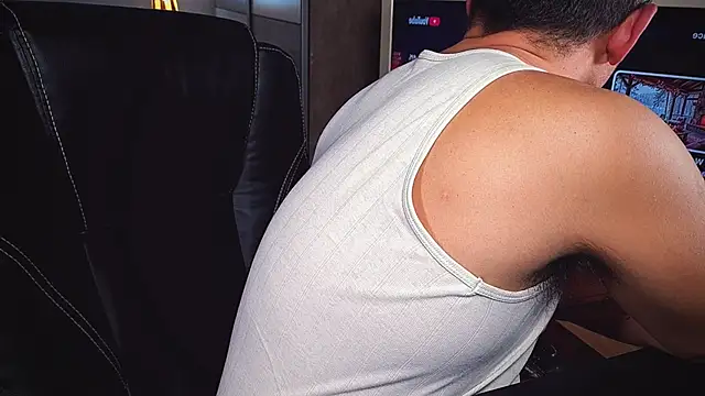 officeman7 online show from 14, 2, 2025