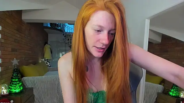 Aliceginger99 online show from 2, 12, 2025