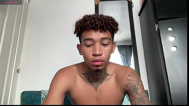 sexy blacks  online show from 8, 11, 2025