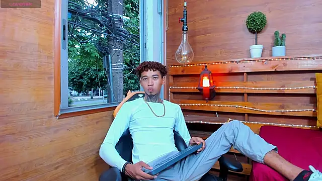 sexy blacks  online show from 10, 3, 2025