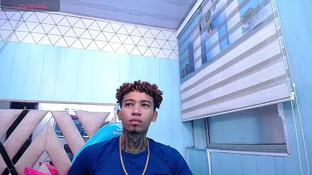 sexy blacks  online show from 21, 3, 2025