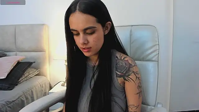 ChloeHarper  online show from 27, 2, 2026